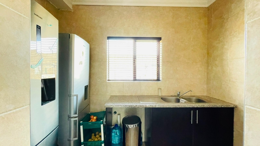 3 Bedroom Property for Sale in Thatchfield Estate Gauteng