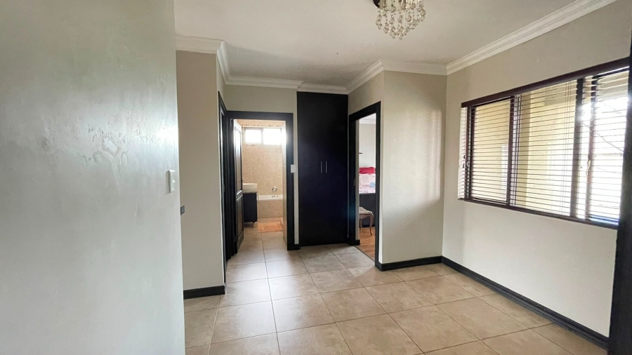 3 Bedroom Property for Sale in Thatchfield Estate Gauteng