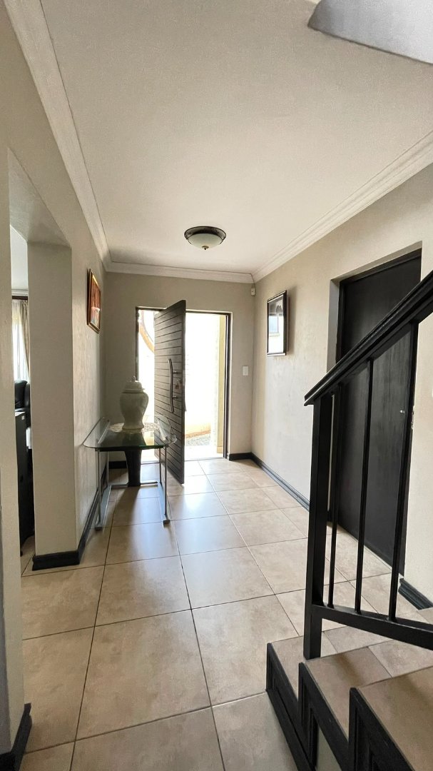 3 Bedroom Property for Sale in Thatchfield Estate Gauteng