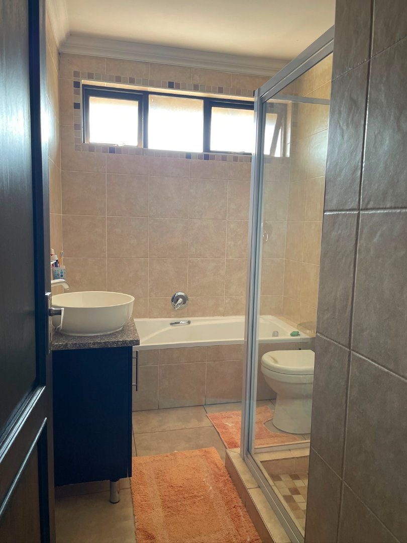 3 Bedroom Property for Sale in Thatchfield Estate Gauteng