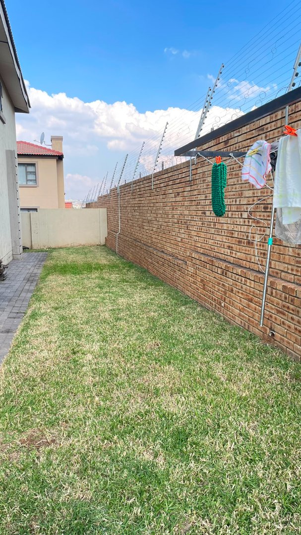 3 Bedroom Property for Sale in Thatchfield Estate Gauteng