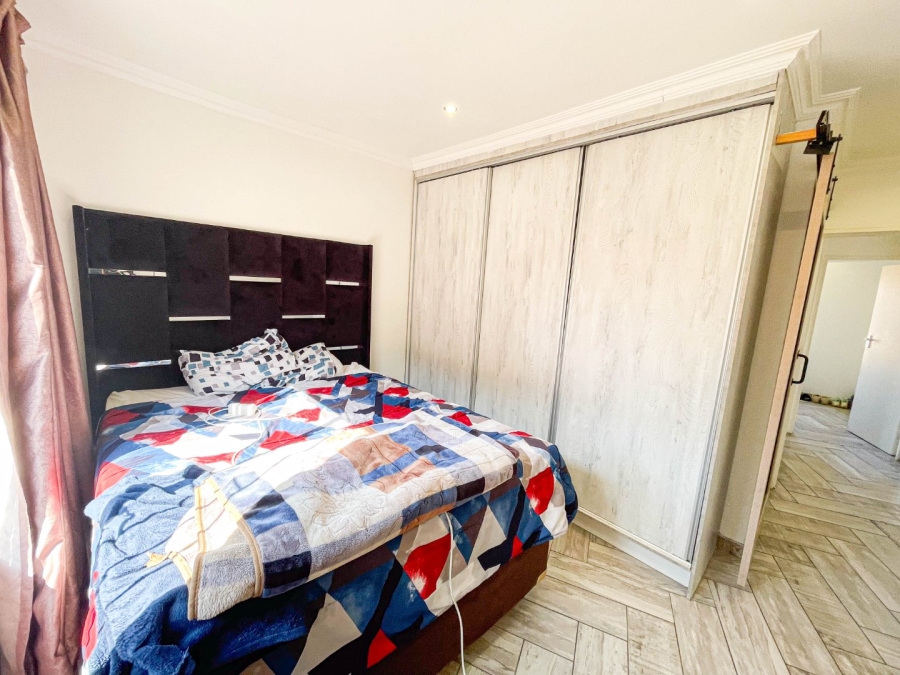 2 Bedroom Property for Sale in Kosmosdal Gauteng