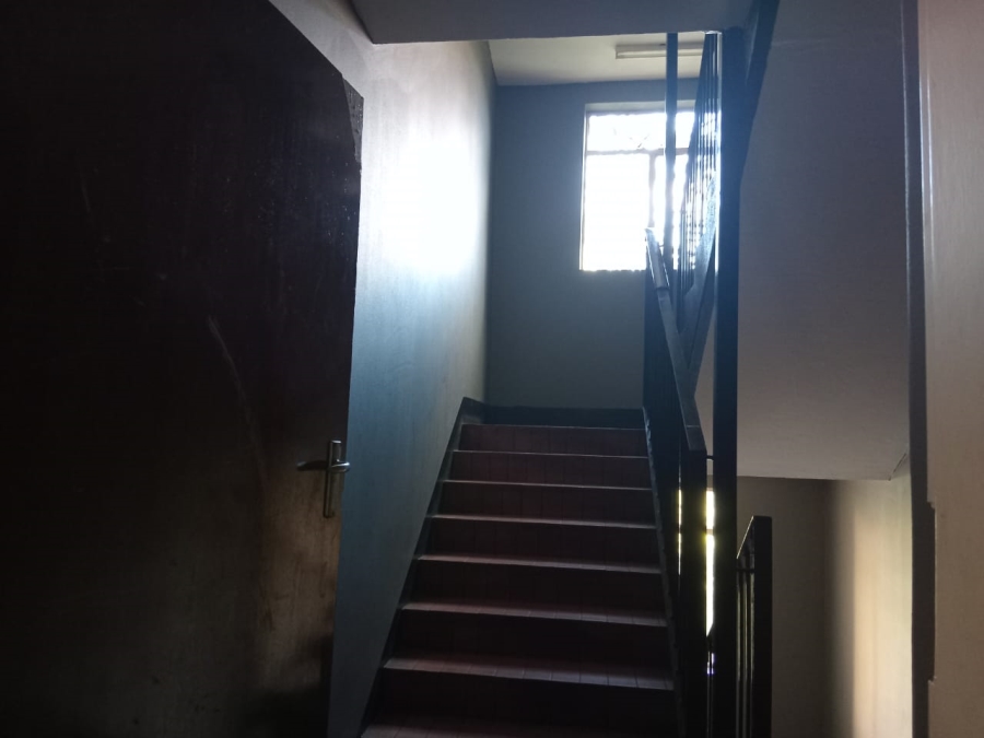 2 Bedroom Property for Sale in Pretoria Central Gauteng