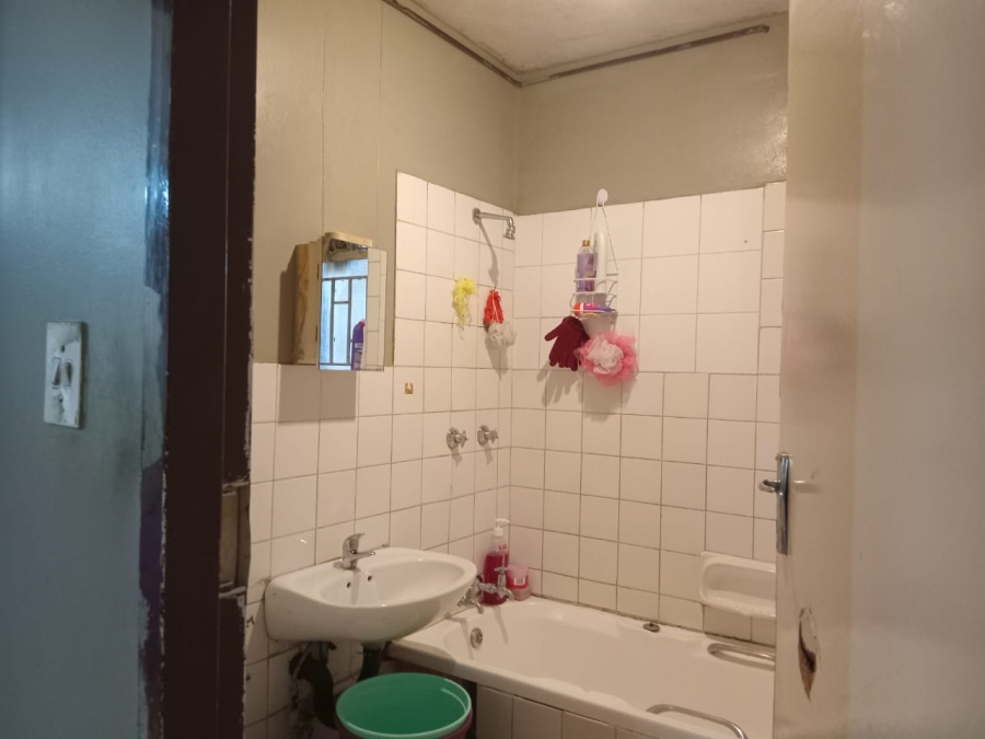 2 Bedroom Property for Sale in Pretoria Central Gauteng