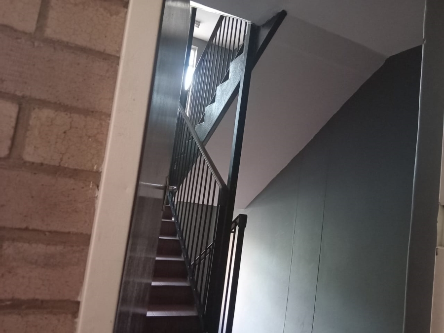 2 Bedroom Property for Sale in Pretoria Central Gauteng