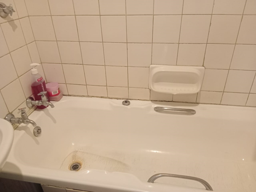 2 Bedroom Property for Sale in Pretoria Central Gauteng