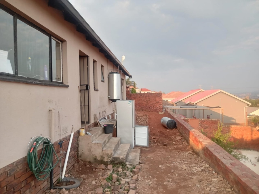6 Bedroom Property for Sale in Philip Nel Park Gauteng