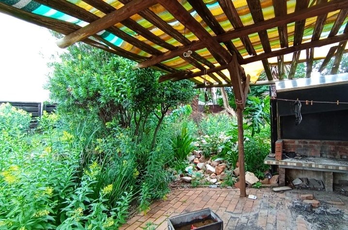5 Bedroom Property for Sale in Wychwood Gauteng
