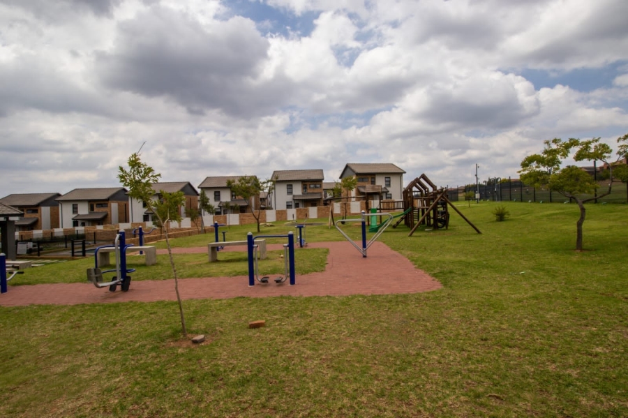 To Let 3 Bedroom Property for Rent in Rooihuiskraal North Gauteng