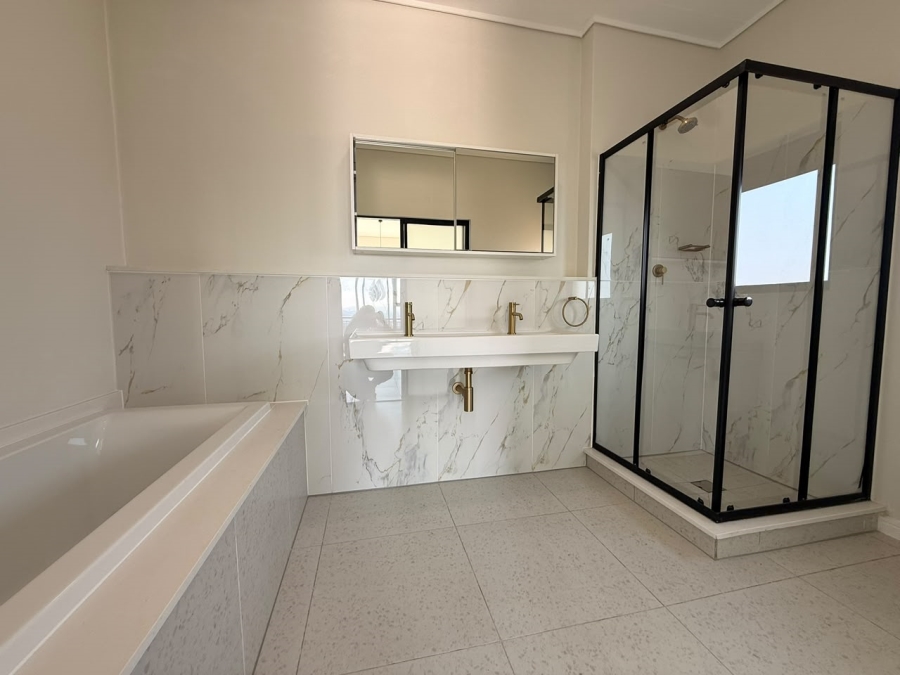 To Let 3 Bedroom Property for Rent in The Polofields Gauteng