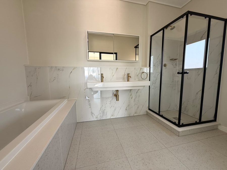 To Let 3 Bedroom Property for Rent in The Polofields Gauteng