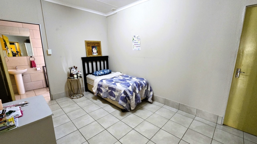 4 Bedroom Property for Sale in Equestria Gauteng