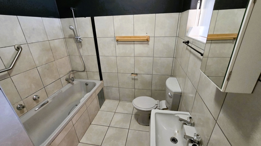 4 Bedroom Property for Sale in Equestria Gauteng