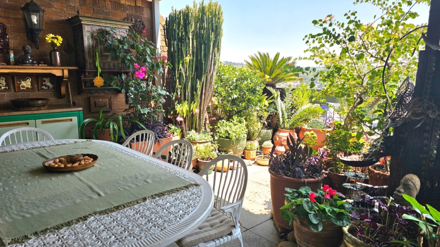 2 Bedroom Property for Sale in Kensington Gauteng
