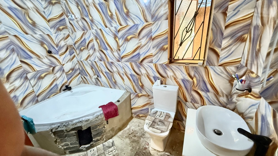 2 Bedroom Property for Sale in Meadowlands West Gauteng