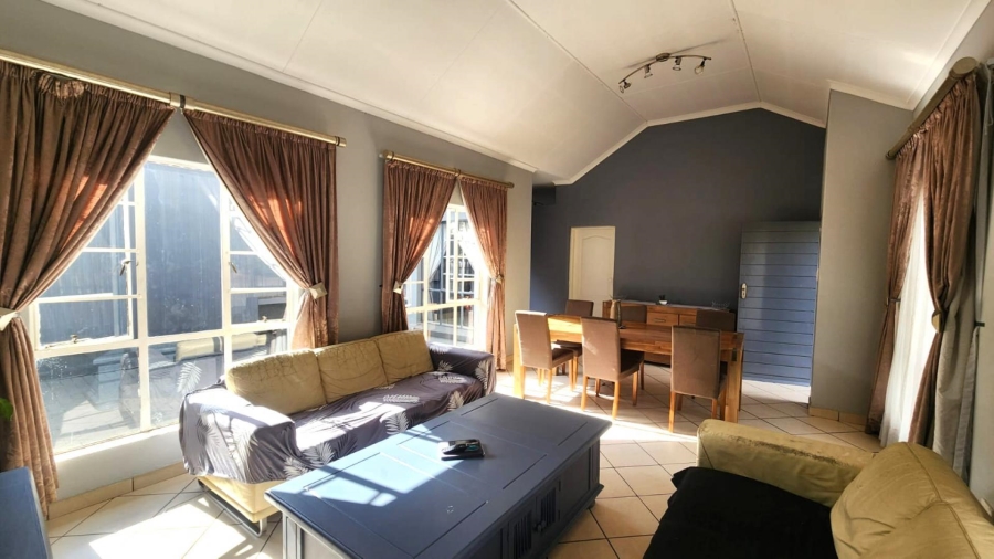 3 Bedroom Property for Sale in Boardwalk Villas Gauteng