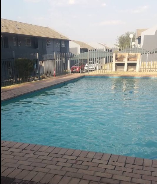 1 Bedroom Property for Sale in Bramley View Gauteng