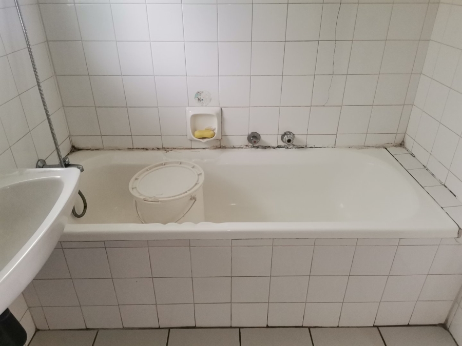 1 Bedroom Property for Sale in Bramley View Gauteng