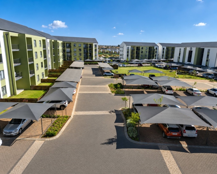 1 Bedroom Property for Sale in Greencreek Lifestyle Estate Gauteng