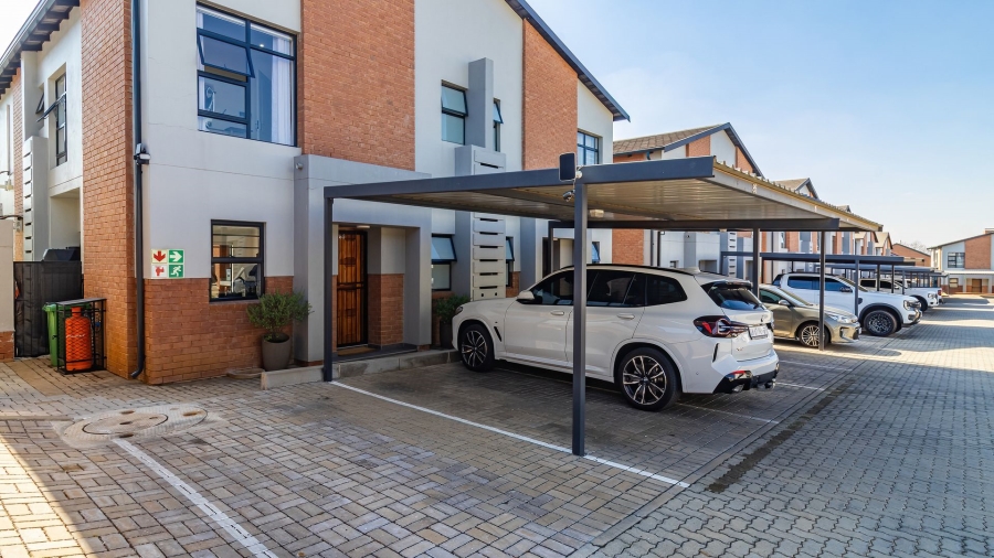 3 Bedroom Property for Sale in Alberante Gauteng