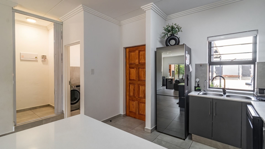 3 Bedroom Property for Sale in Alberante Gauteng