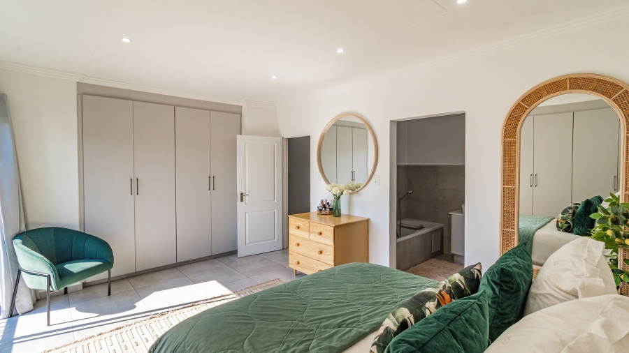 3 Bedroom Property for Sale in Alberante Gauteng