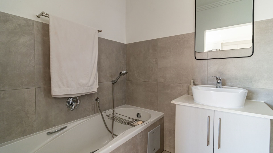 3 Bedroom Property for Sale in Alberante Gauteng