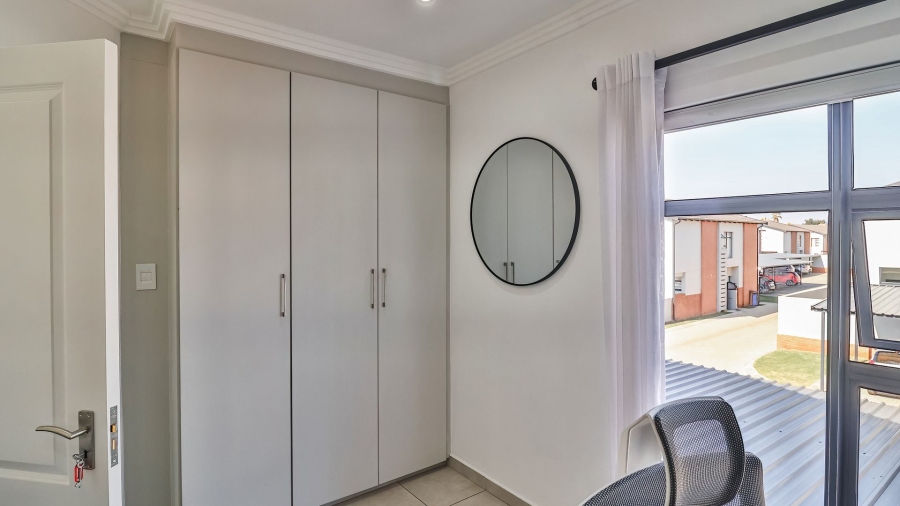 3 Bedroom Property for Sale in Alberante Gauteng
