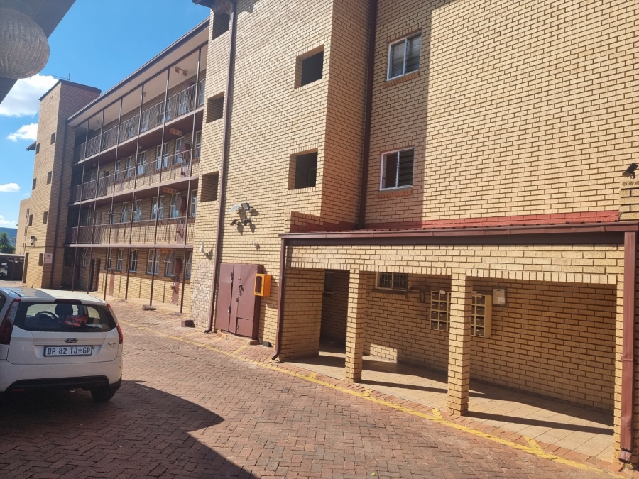2 Bedroom Property for Sale in Pretoria Gardens Gauteng