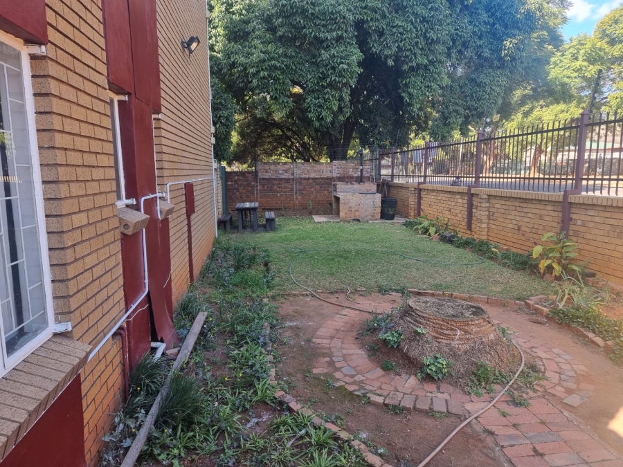 2 Bedroom Property for Sale in Pretoria Gardens Gauteng