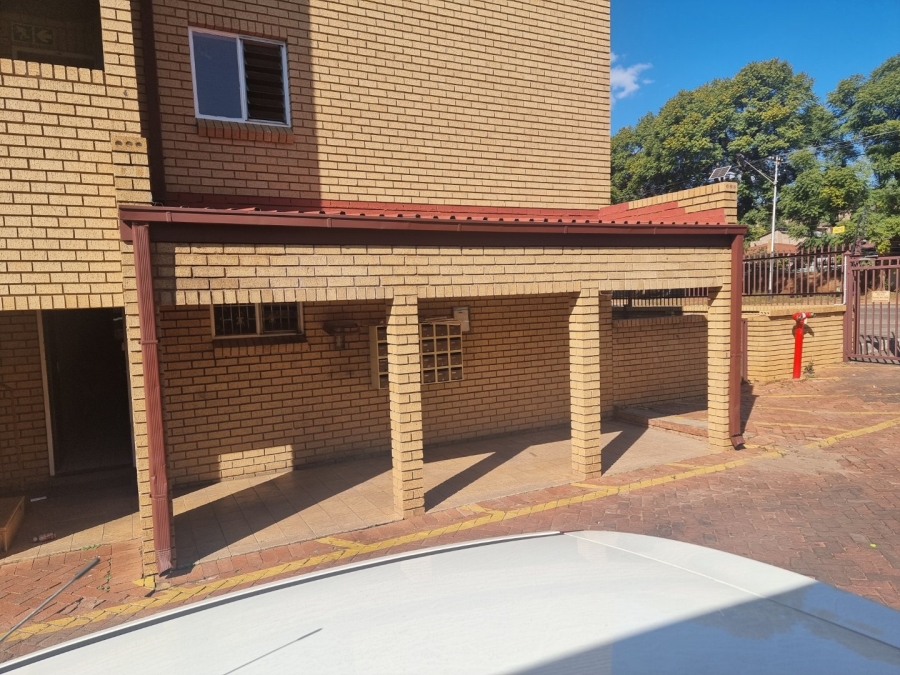 2 Bedroom Property for Sale in Pretoria Gardens Gauteng
