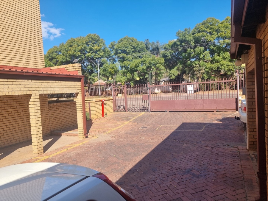 2 Bedroom Property for Sale in Pretoria Gardens Gauteng