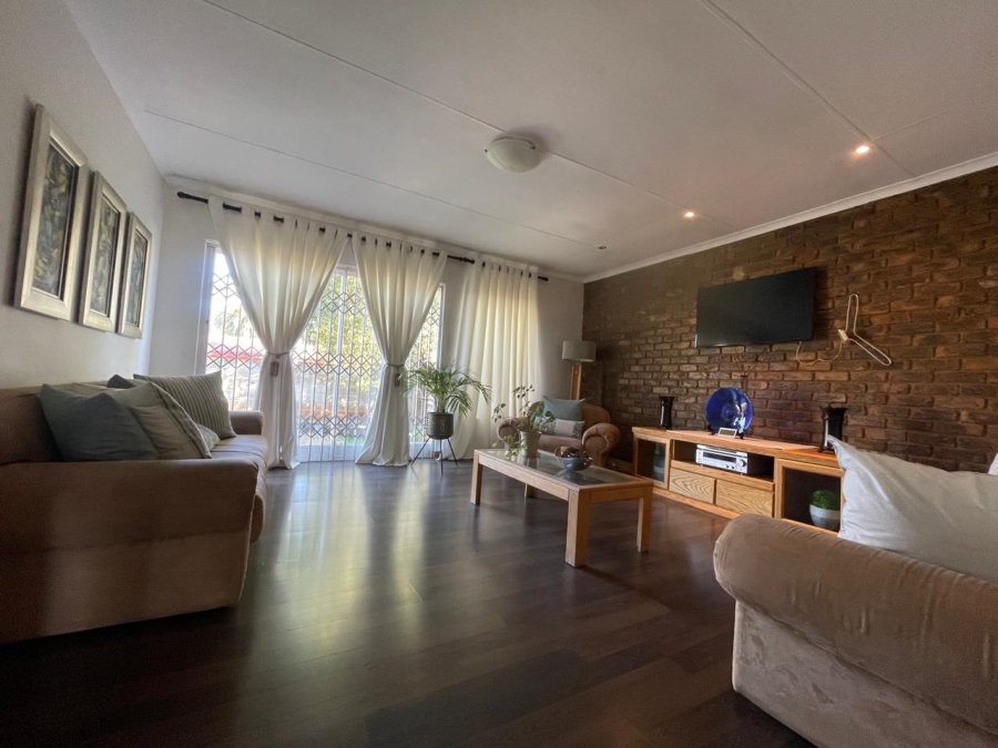 3 Bedroom Property for Sale in Silverton Gauteng