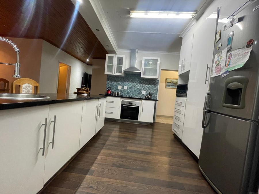 3 Bedroom Property for Sale in Silverton Gauteng