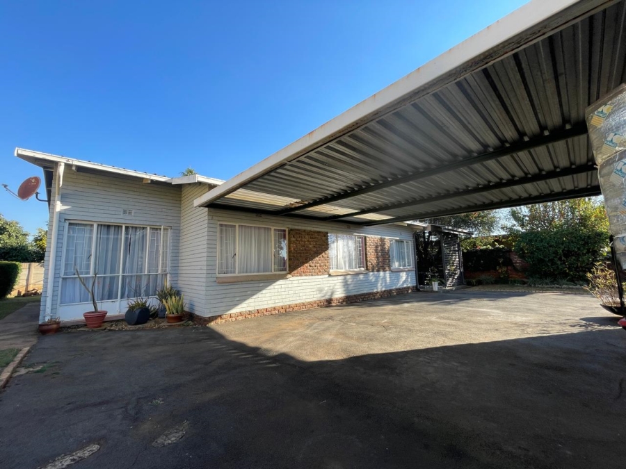 3 Bedroom Property for Sale in Silverton Gauteng
