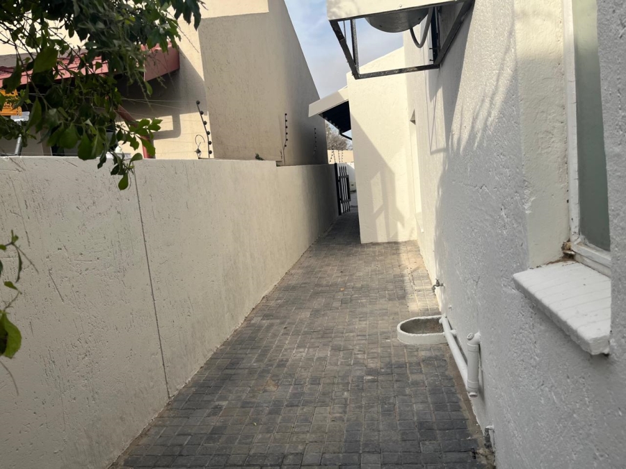 To Let 3 Bedroom Property for Rent in Beyers Park Gauteng