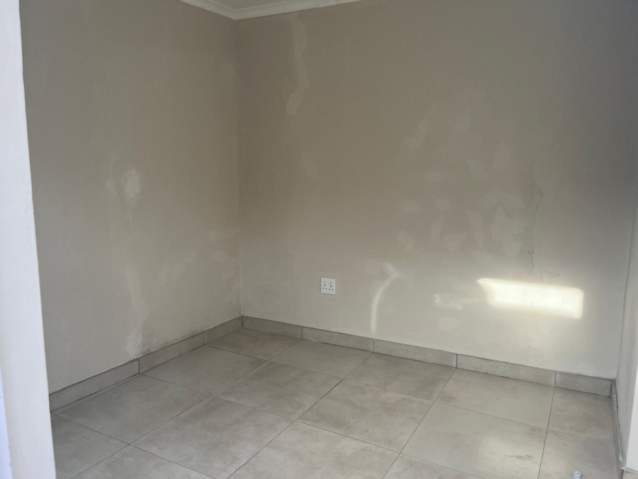 To Let 3 Bedroom Property for Rent in Beyers Park Gauteng