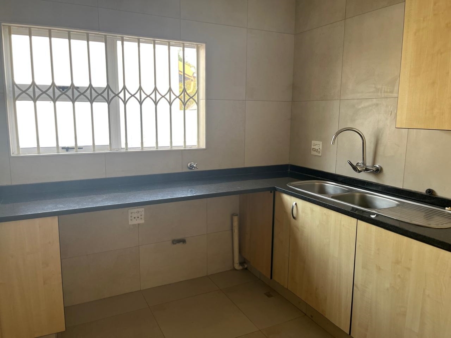 To Let 3 Bedroom Property for Rent in Beyers Park Gauteng