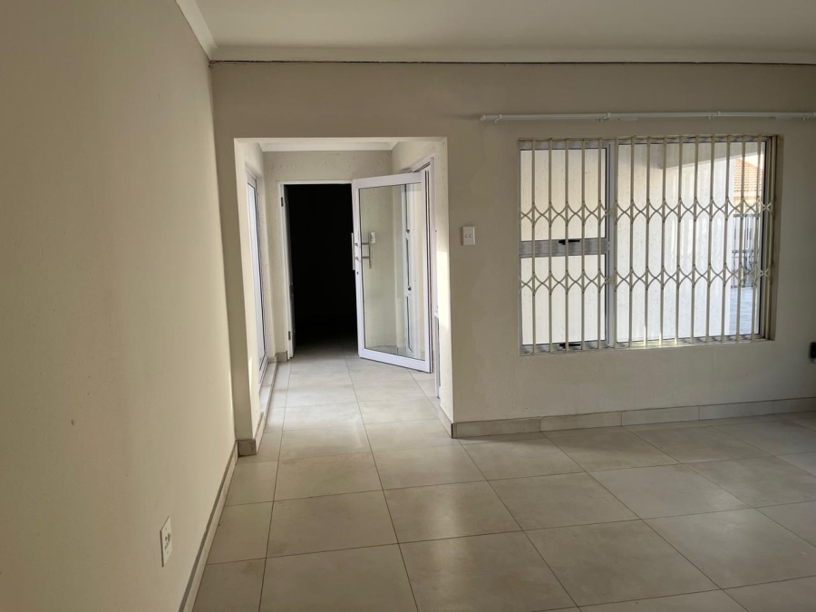 To Let 3 Bedroom Property for Rent in Beyers Park Gauteng