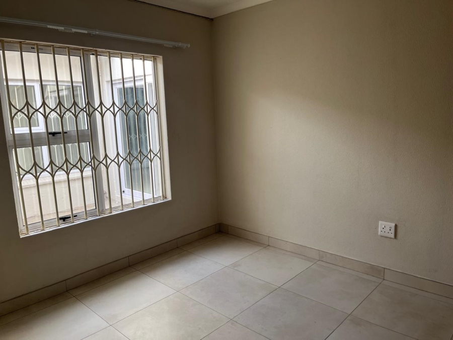 To Let 3 Bedroom Property for Rent in Beyers Park Gauteng
