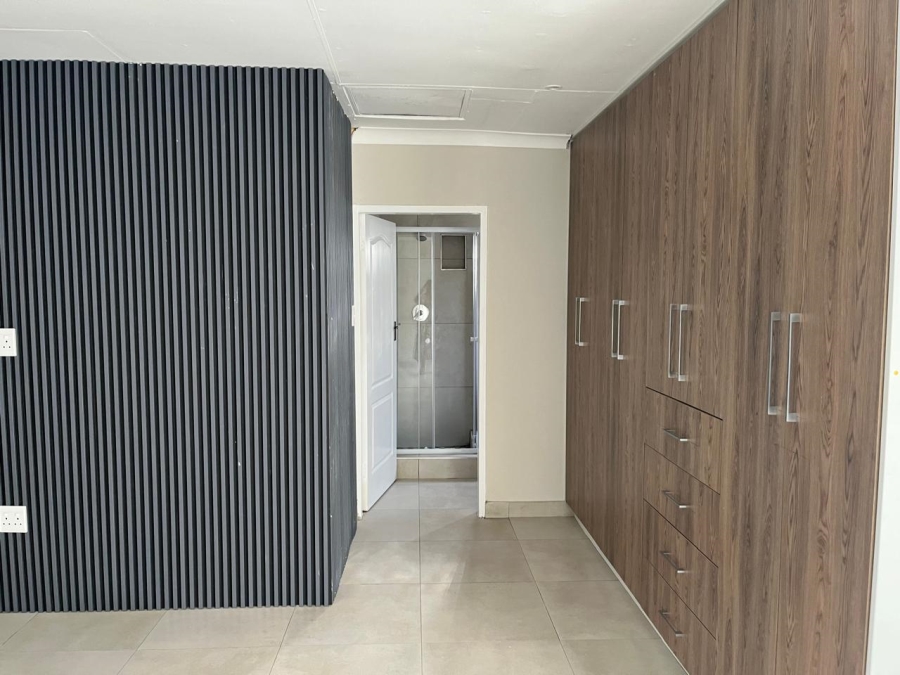 To Let 3 Bedroom Property for Rent in Beyers Park Gauteng