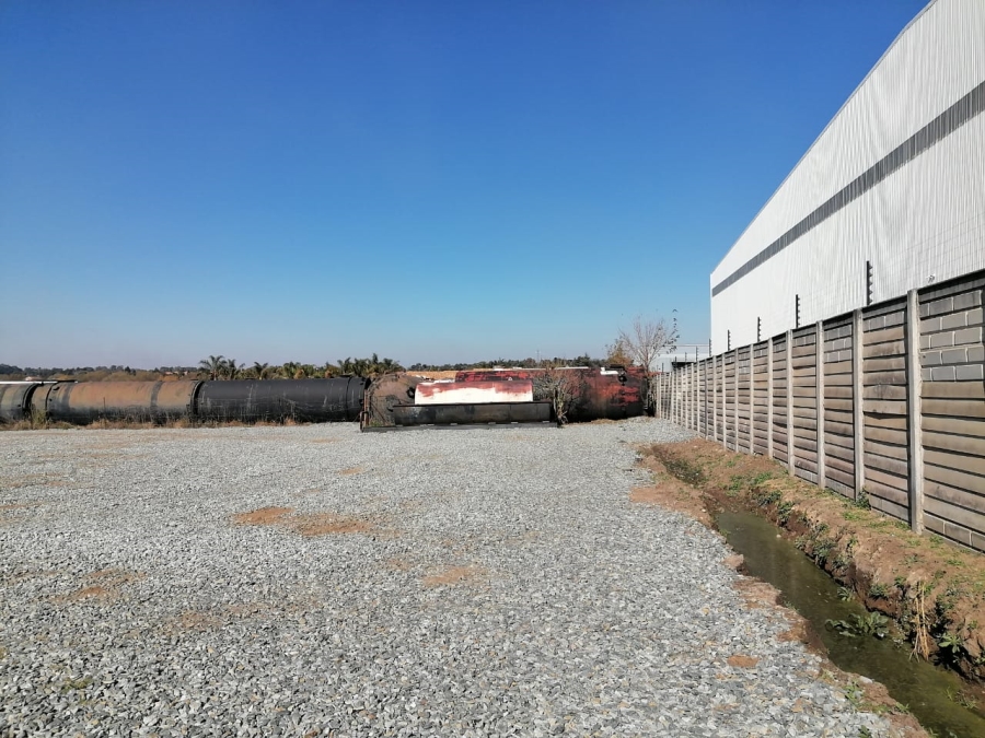 To Let Commercial Property for Rent in Pomona AH Gauteng