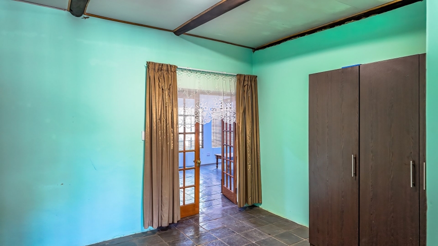 Commercial Property for Sale in Kaallaagte Gauteng