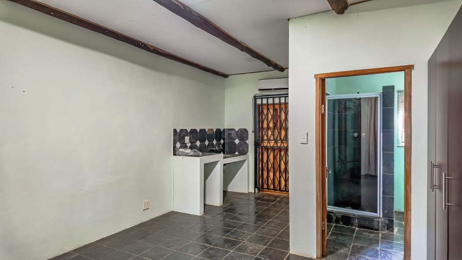 Commercial Property for Sale in Kaallaagte Gauteng