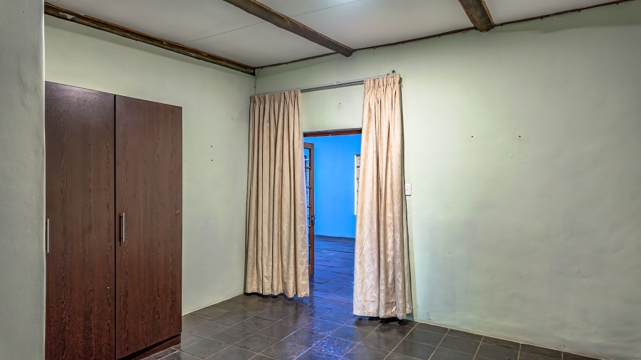 Commercial Property for Sale in Kaallaagte Gauteng
