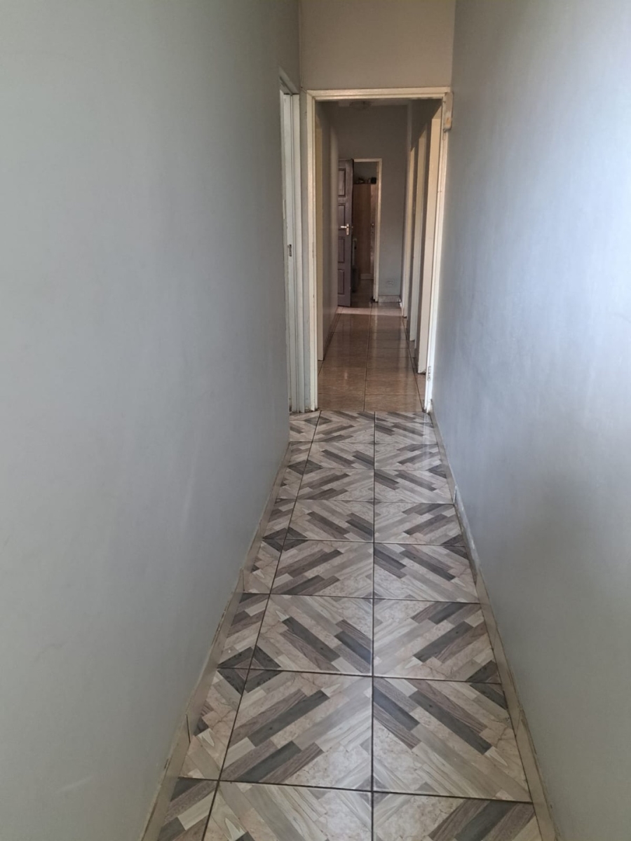 4 Bedroom Property for Sale in Muckleneuk Gauteng