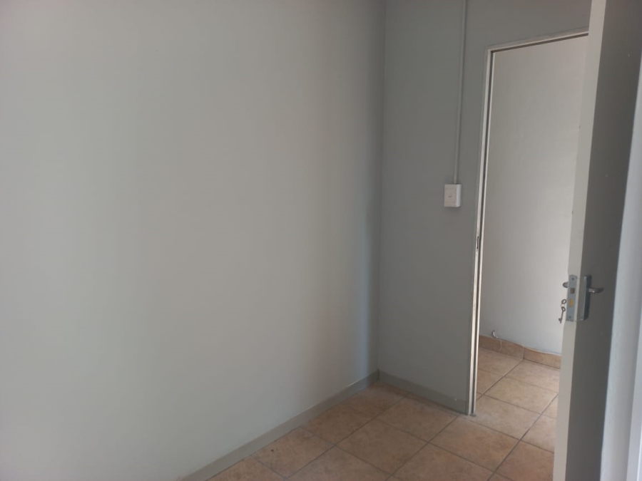 5 Bedroom Property for Sale in Muckleneuk Gauteng