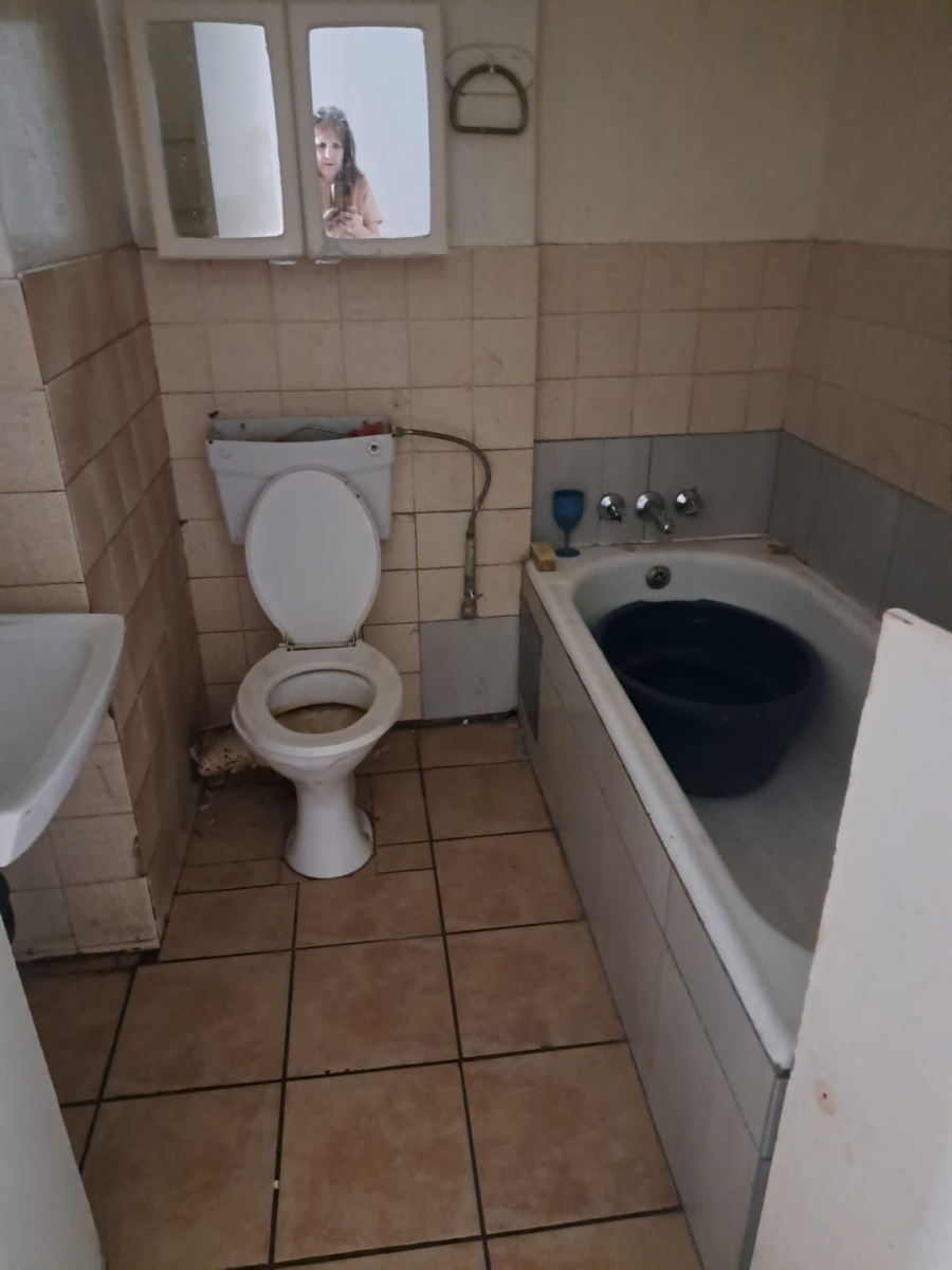 6 Bedroom Property for Sale in Pretoria Gauteng