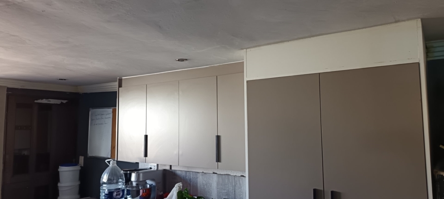 3 Bedroom Property for Sale in Blue Hills AH Gauteng