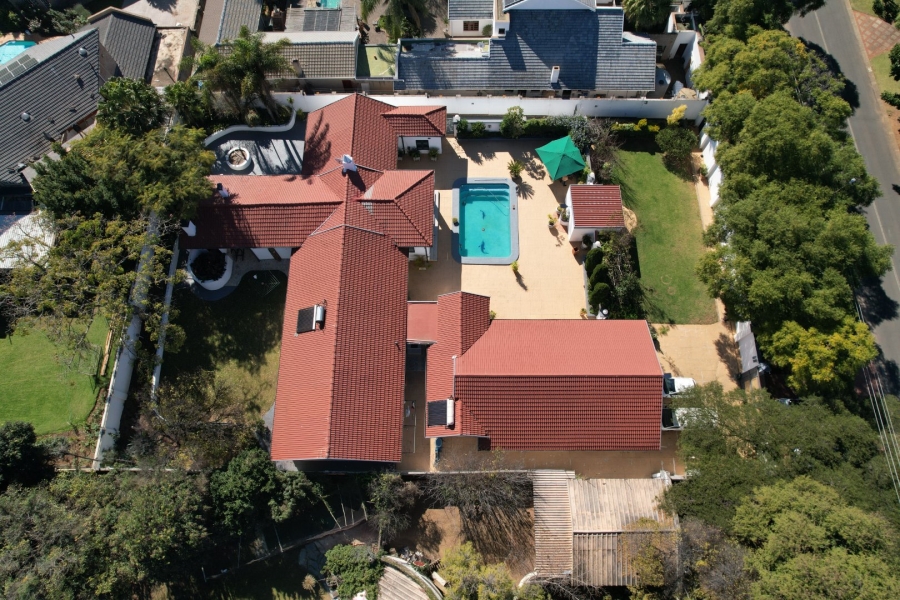 5 Bedroom Property for Sale in Waterkloof Ridge Gauteng